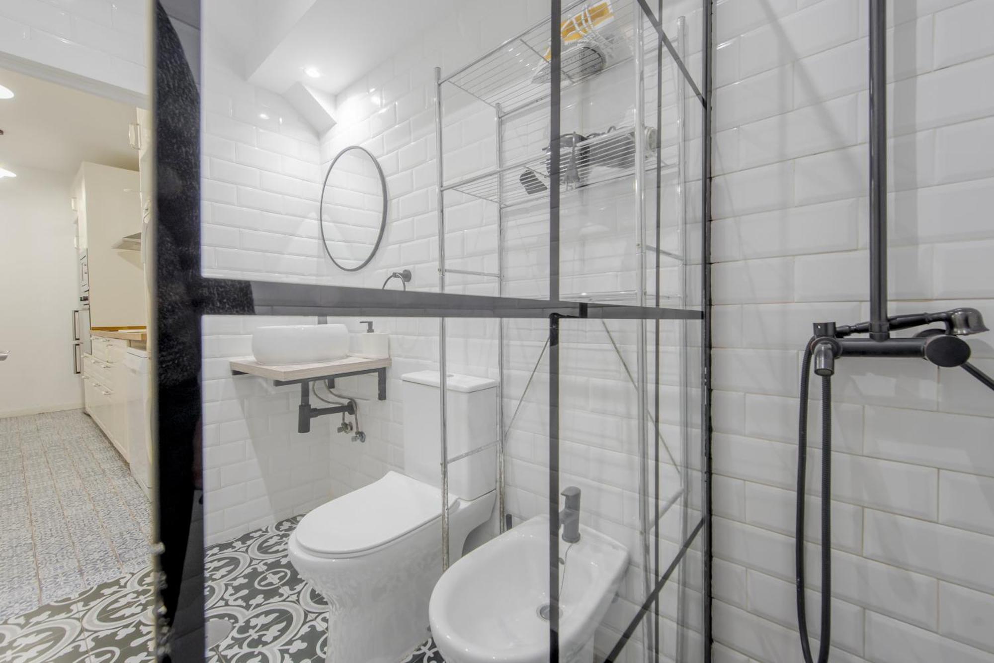 C-Cabeza Cool Apt Para 7 Al Lado De Tirso De Molina E1 Madrid Extérieur photo