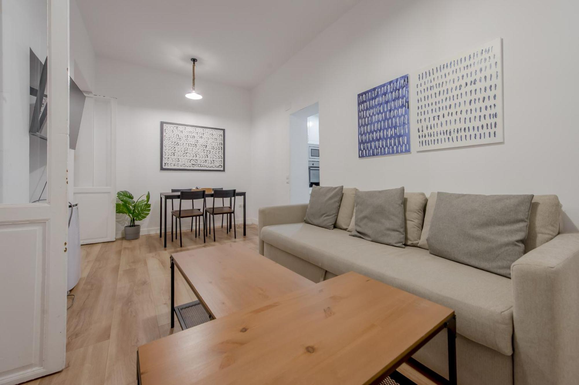 C-Cabeza Cool Apt Para 7 Al Lado De Tirso De Molina E1 Madrid Extérieur photo