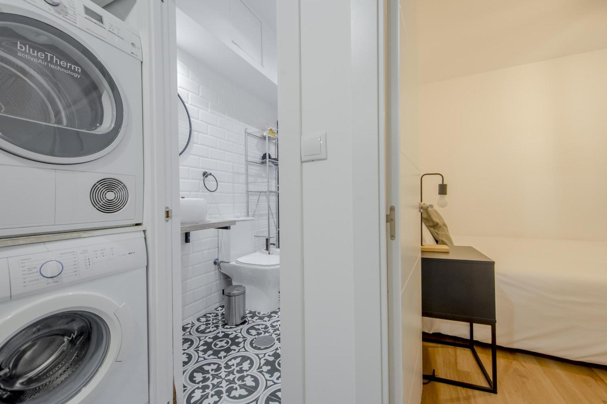 C-Cabeza Cool Apt Para 7 Al Lado De Tirso De Molina E1 Madrid Extérieur photo